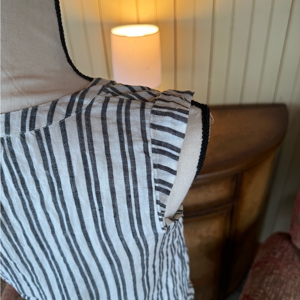 Linen top, good condition. - Picture 4 of 8